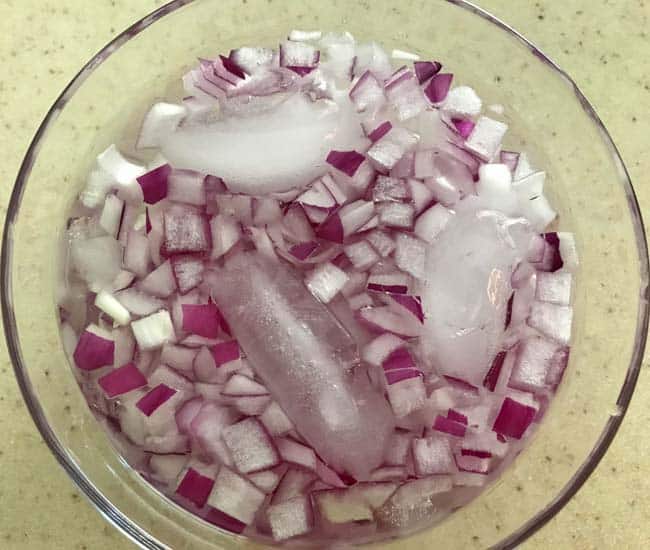 soaking onion in ice water